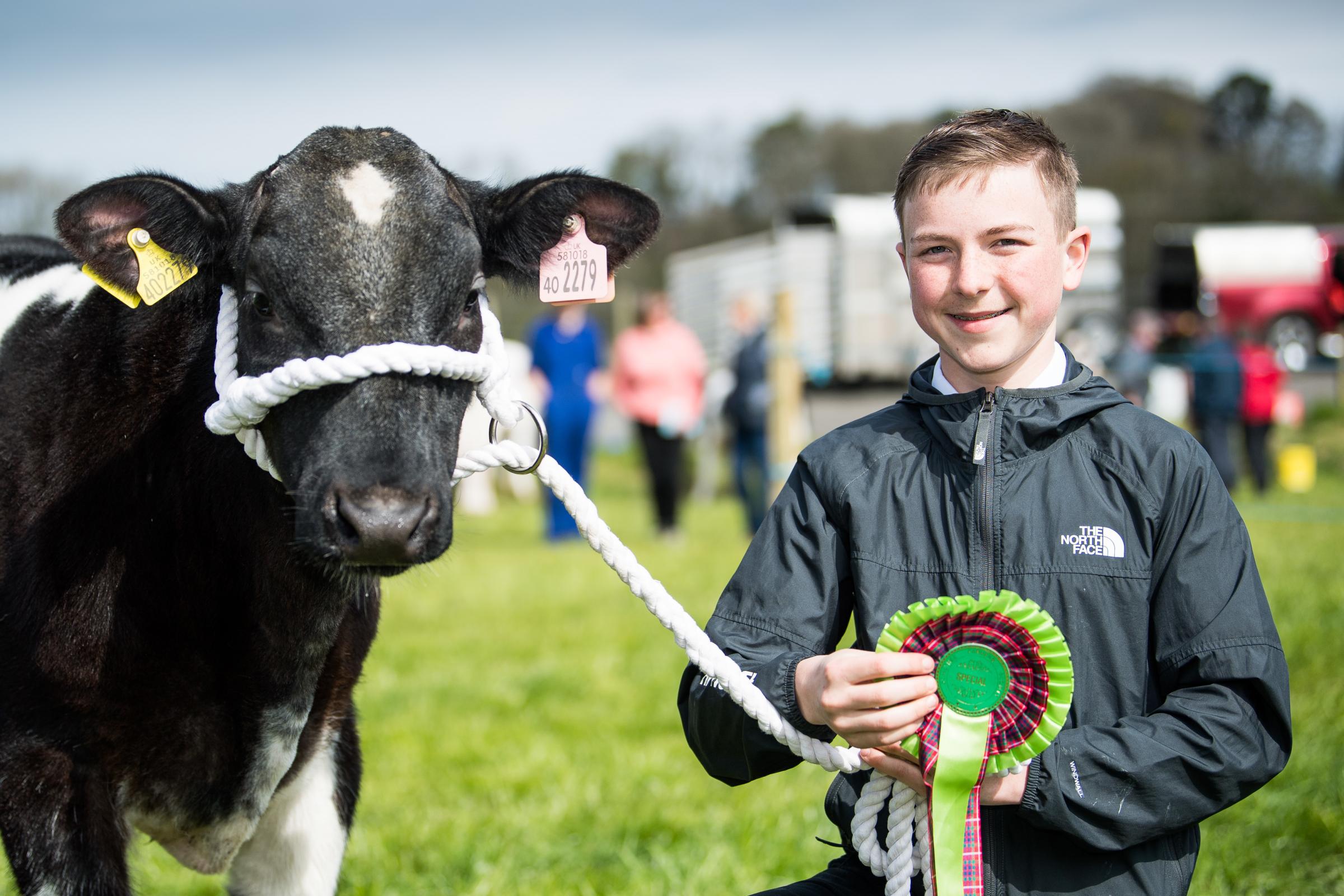 Jamie Patrick took the overall young handlers championship at Ochiltree Ref:RH260423107 Rob Haining / The Scottish Farmer...