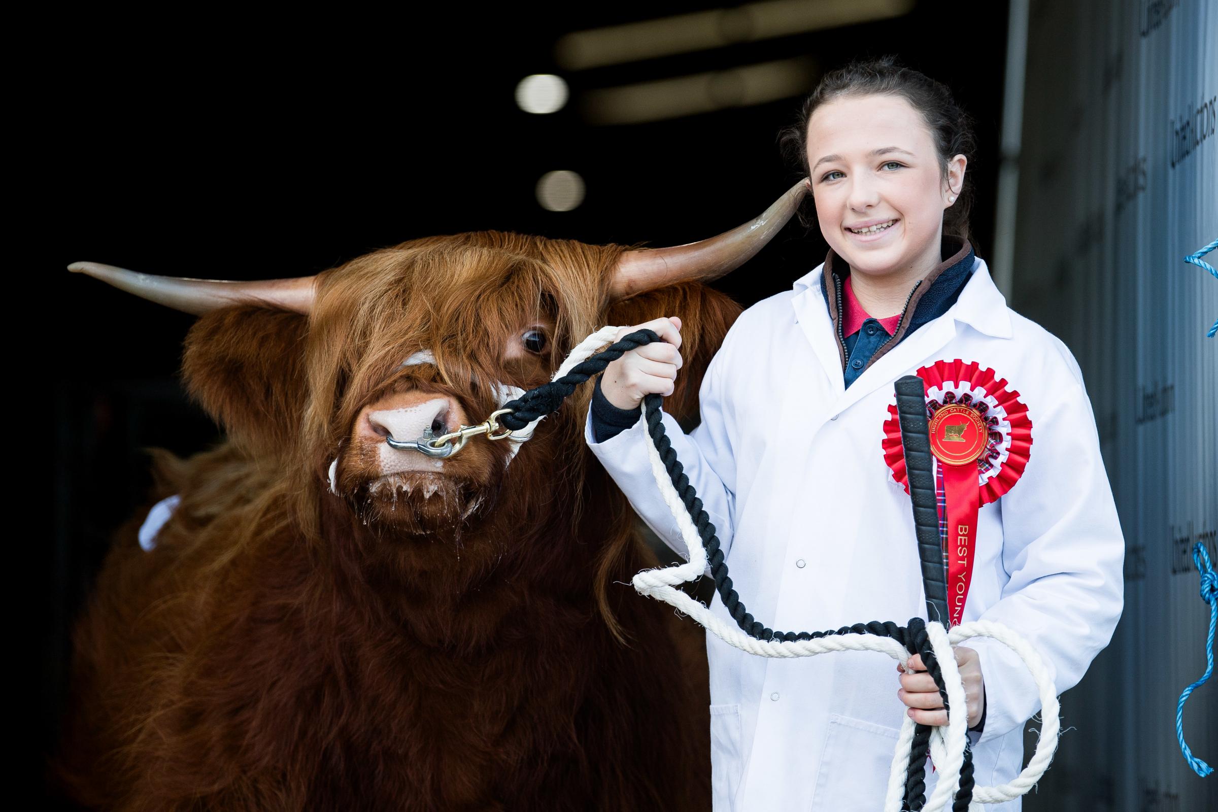 Tara Adams(13) stood overall young handler at Oban Ref: RH141024051 